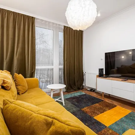 Apartment Chlodna 15 Warsaw