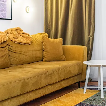 Chlodna 15 * ワルシャワ