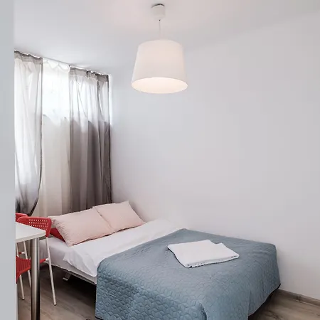 Chlodna 15 Apartmán