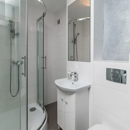 Chlodna 15 * Varšava