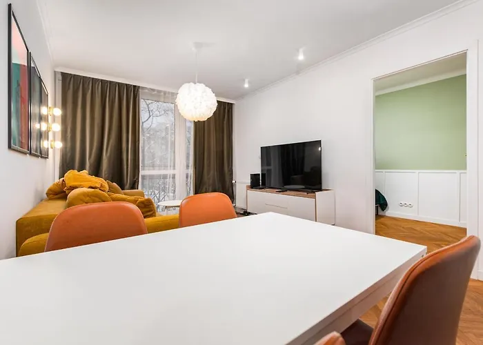 Chlodna 15 وارسو