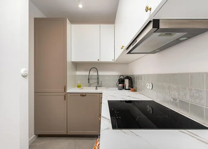 Chlodna 15 وارسو